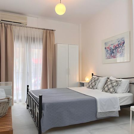 سارتي Almira Studios المظهر الخارجي الصورة