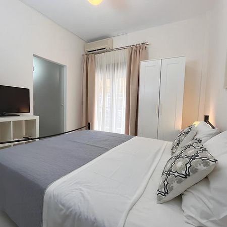 سارتي Almira Studios المظهر الخارجي الصورة