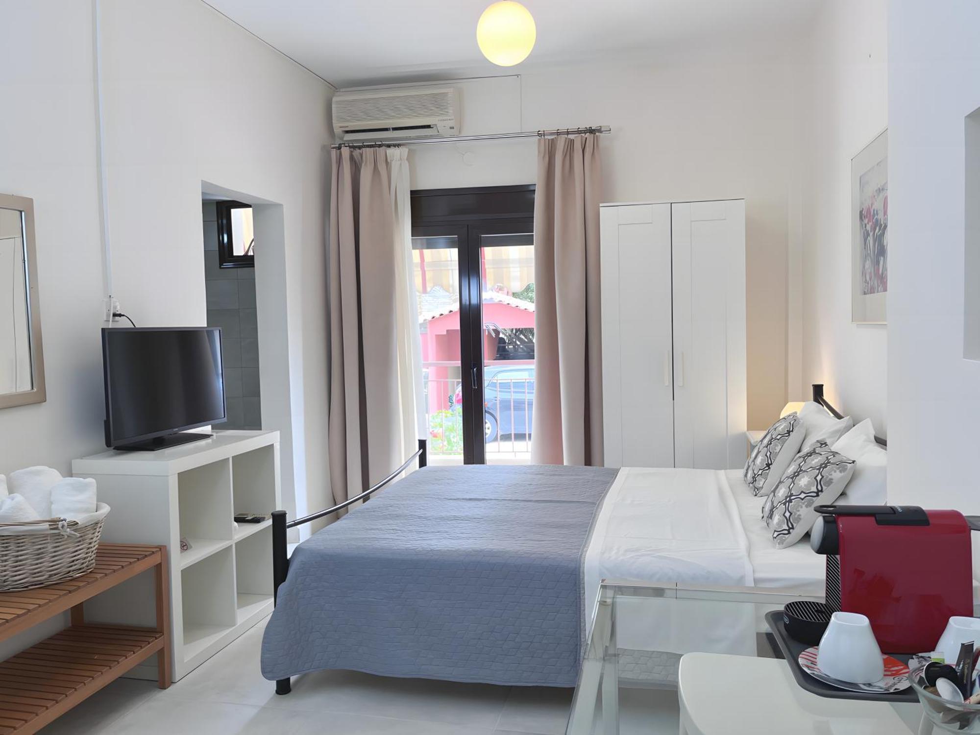 سارتي Almira Studios المظهر الخارجي الصورة